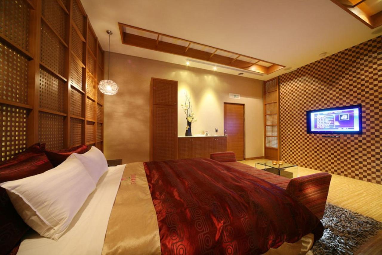 Hua Mu Lan Hotel Shalu Exteriör bild