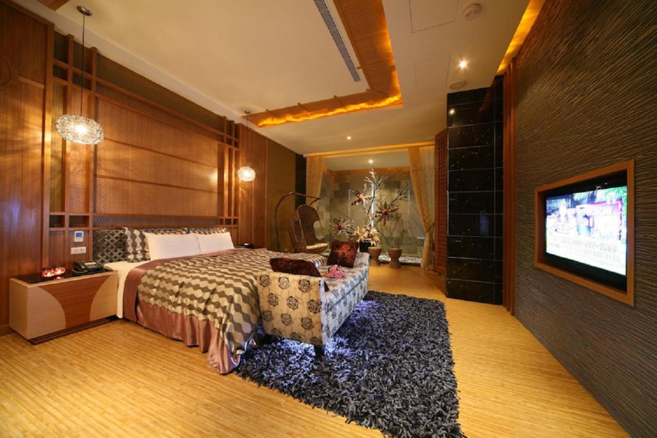 Hua Mu Lan Hotel Shalu Exteriör bild